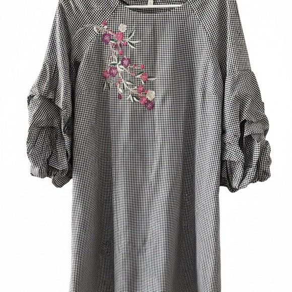 ✨ NWT Neiman Marcus Embroidered Statement Sleeve Dress ✨ - Picture 6 of 10